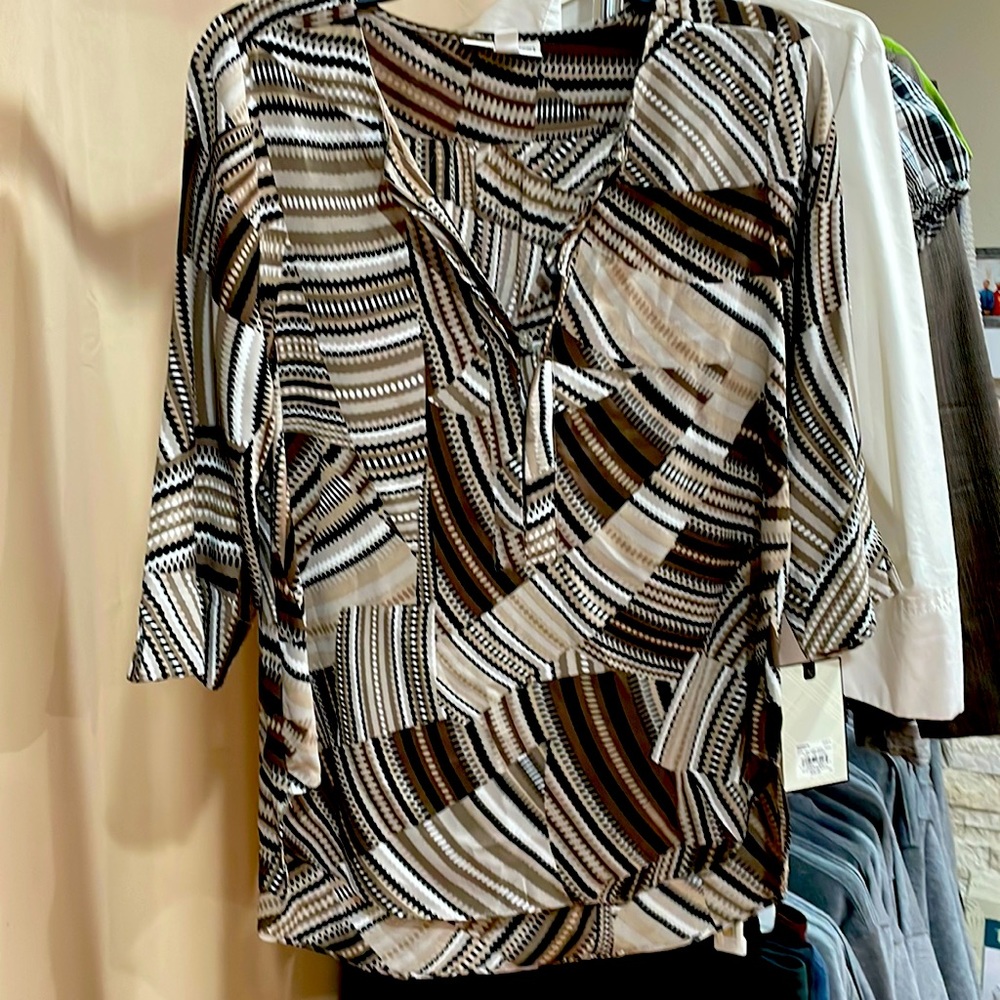 Dana Buchman three-quarter sleeve blouse